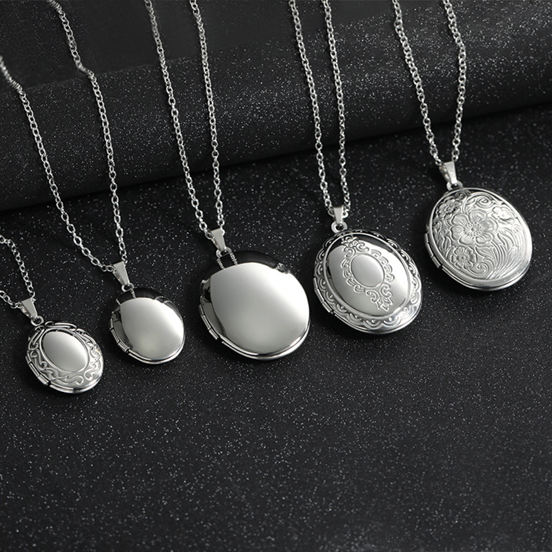 Heart Locket Necklace Photo - Naszyjnik z medalionem w stylu vintage,