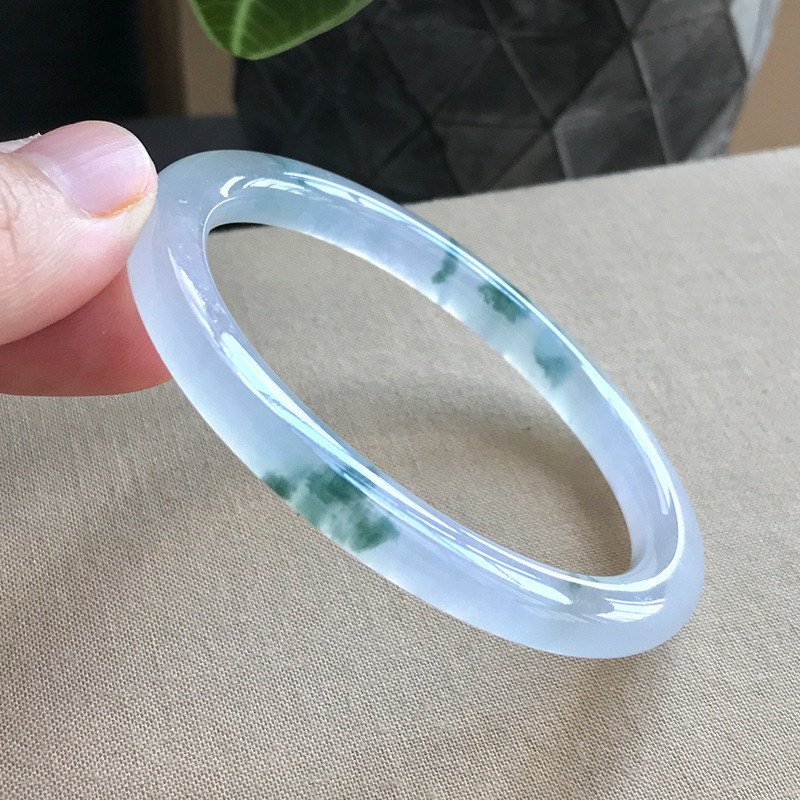 Rings - Bransoletka z jadeitu ze starego kopaliska,