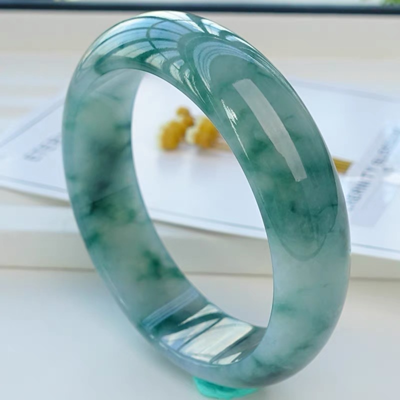 Bransoletka z jadeitu lodowego – Bracelets recenzja i cena