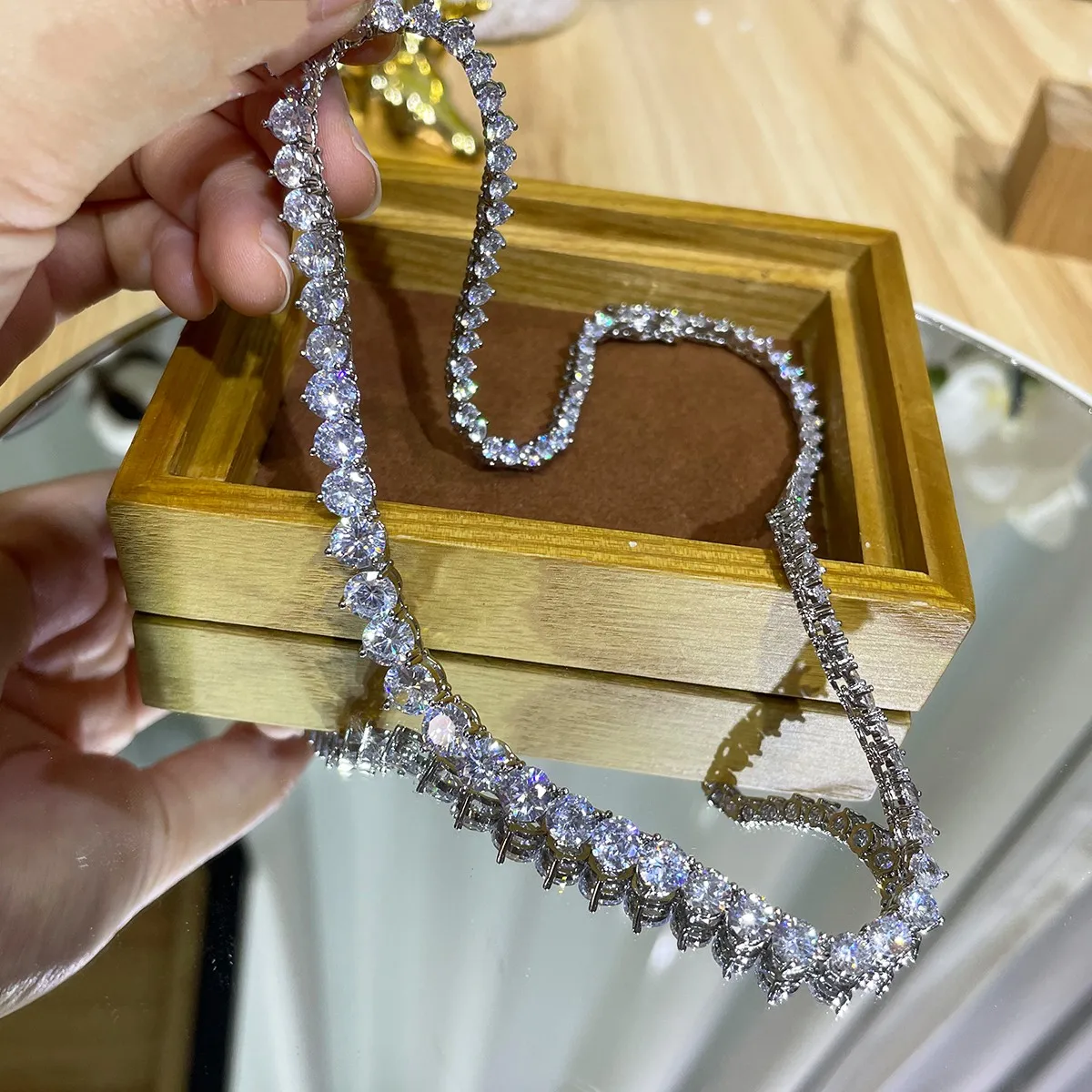 Luksusowy projektant 7MM Iced  – Cross Pendant Necklace Gold recenzja i cena