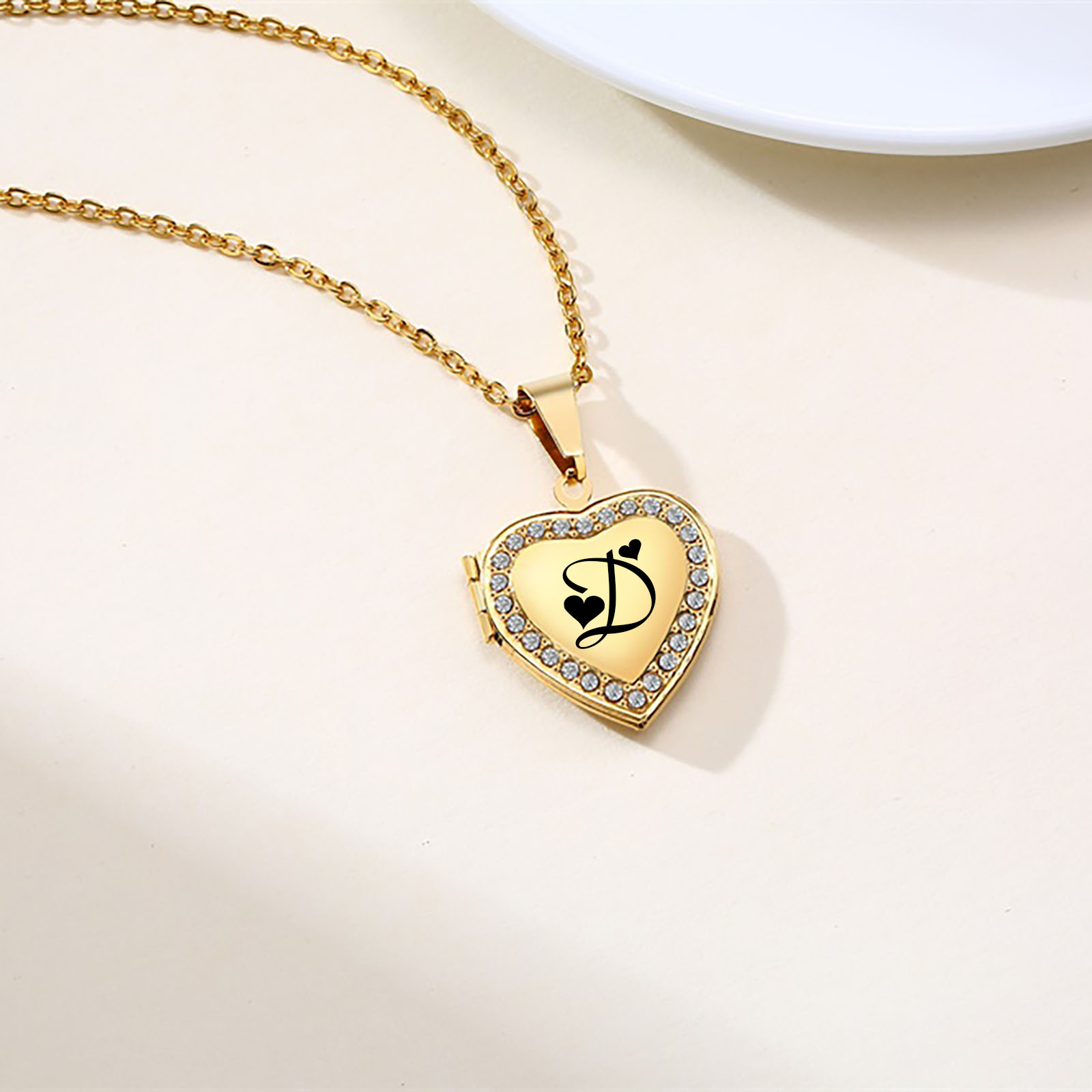 Darmowe grawerowanie inicjałów – Heart Locket Necklace Photo recenzja i cena