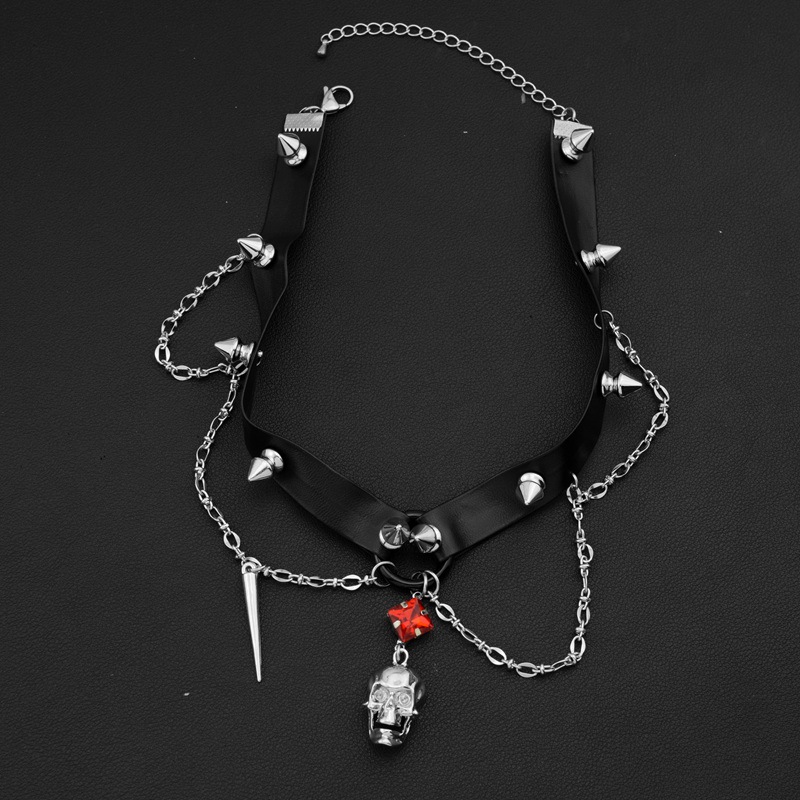 Ciemny skórzany choker z czasz – Goth Punk Spike Choker recenzja i cena