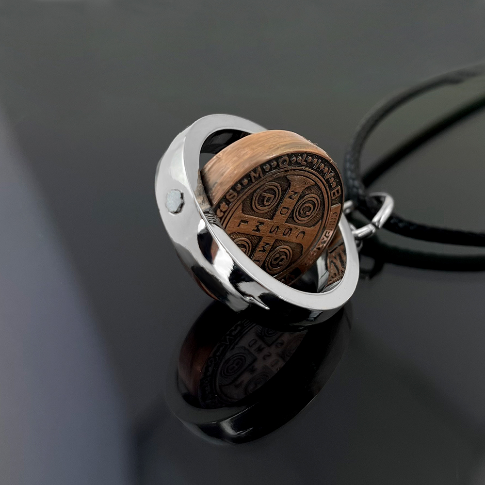 Nowy Medalik Świętego Benedykt – Necklaces recenzja i cena