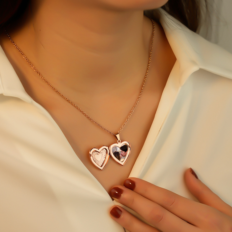 Spersonalizowany naszyjnik z m – Heart Locket Necklace Photo recenzja i cena