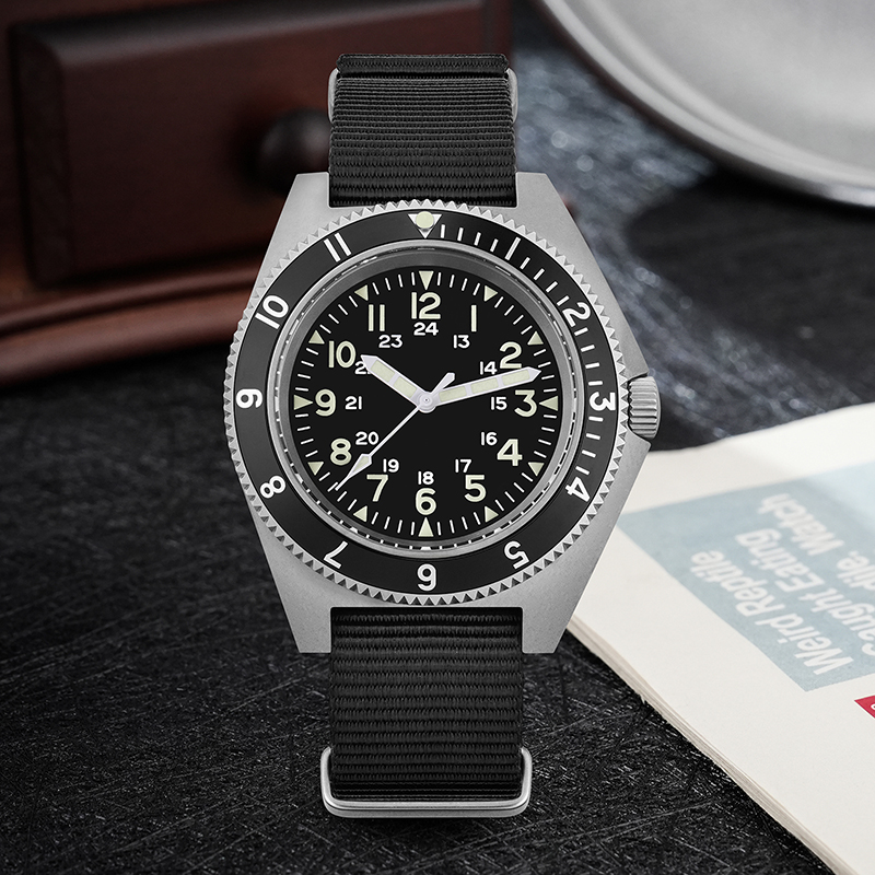 Zegarek kwarcowy Watchdives WD – Watch Accessories recenzja i cena