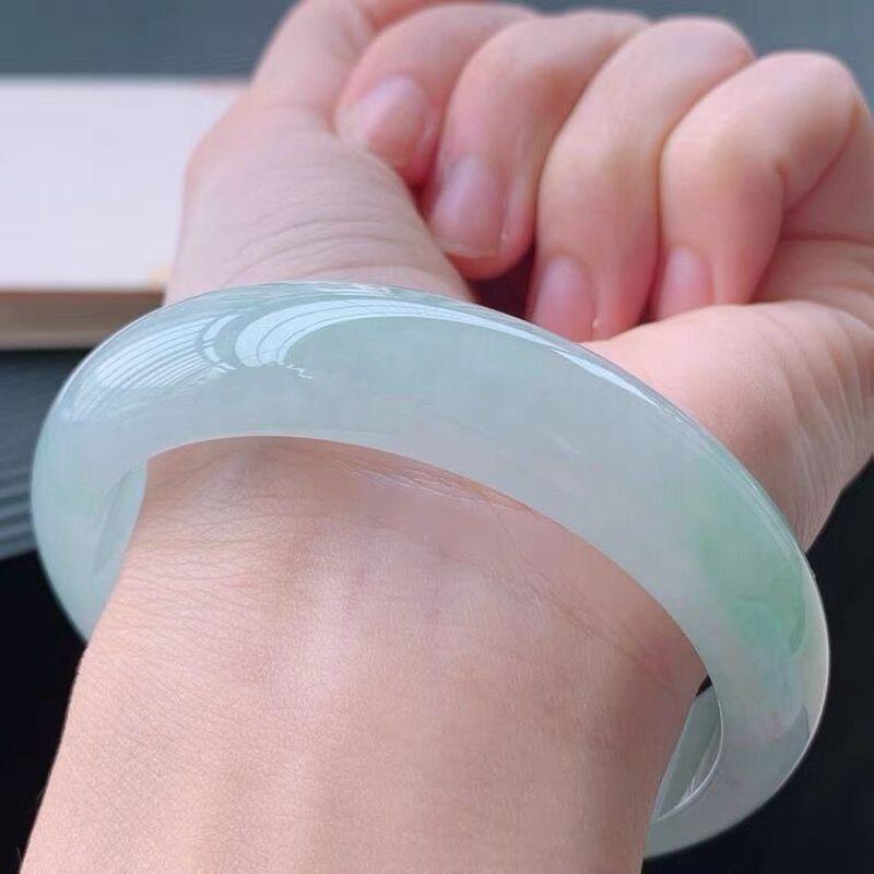 Bransoletka z jadeitu dla kobi – Bracelets recenzja i cena