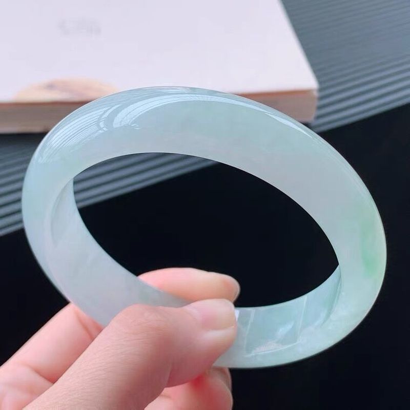 Bransoletka z jadeitu dla kobi – Bracelets recenzja i cena
